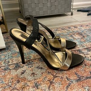 Steve Madden black & gold heels